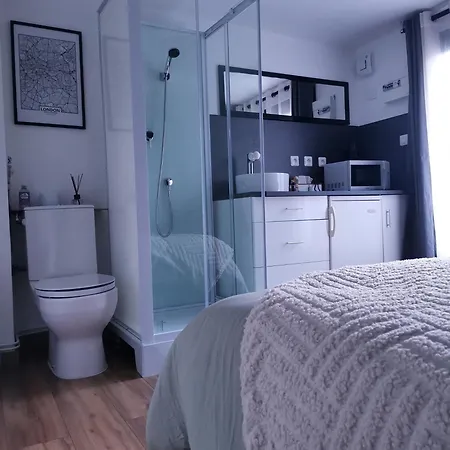 Séjour chez l'habitant Cazama-chambre Indépendante *